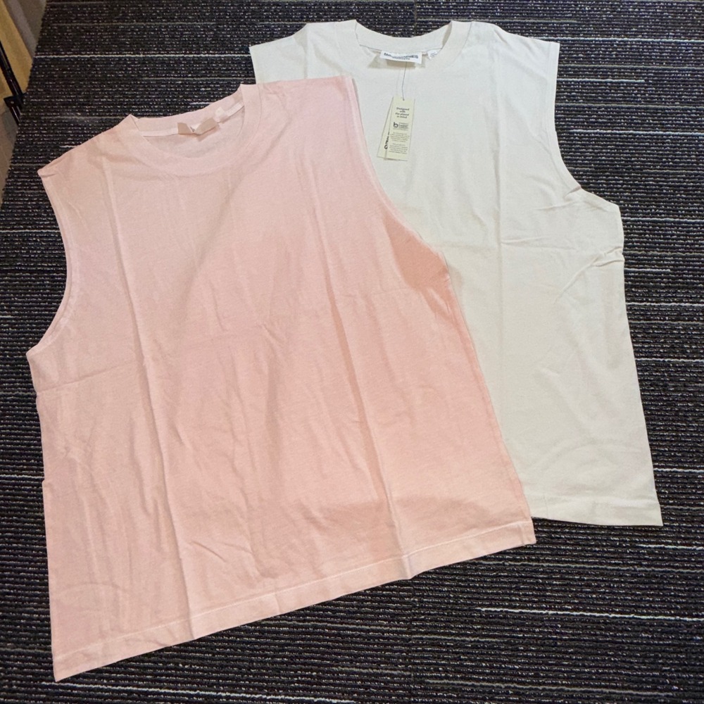 No Boundaries Muscle Tank 2 Pack Men M NEW White Pink